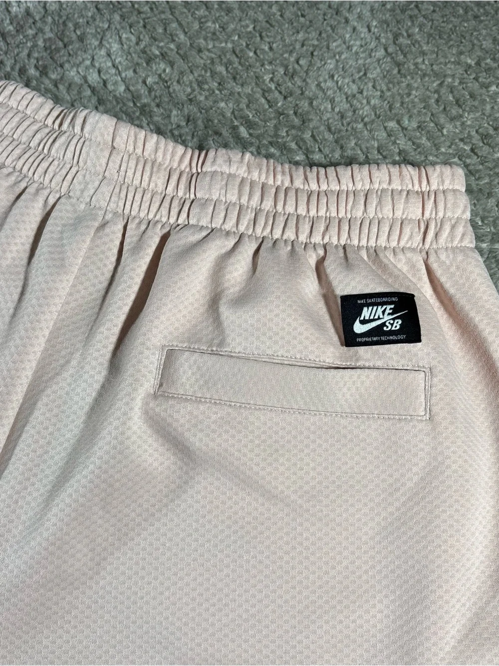 NikeSB Shorts Mens M Orange Pearl Coconut Milk Dri Fit Sunday Athletic
